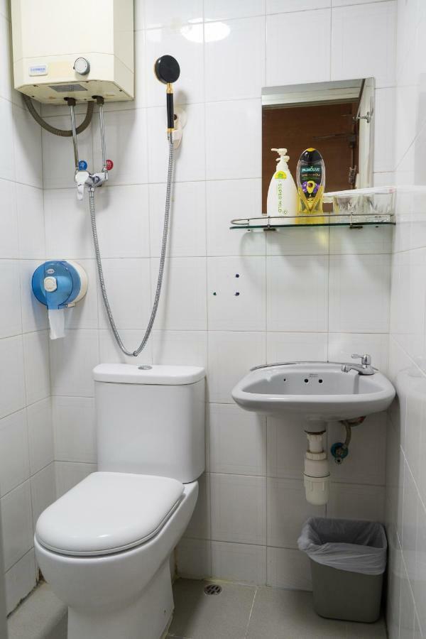 Hakkas Guesthouse Хонконг Екстериор снимка